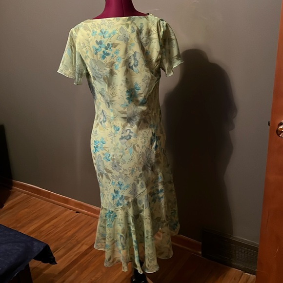 Flowery Green and Blue Dress - Picture 3 of 4